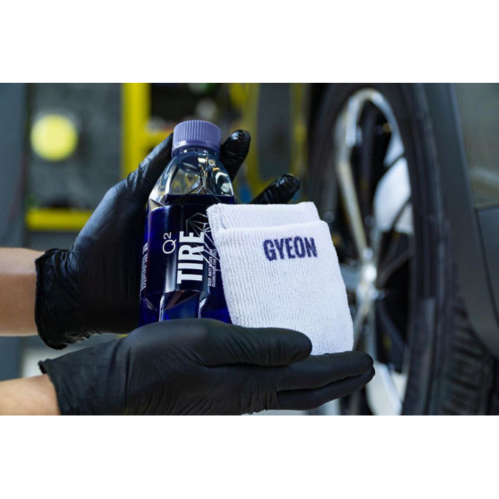Gyeon-Tire-Ceramic-Coating-for-Car-Tyre-Application.jpeg